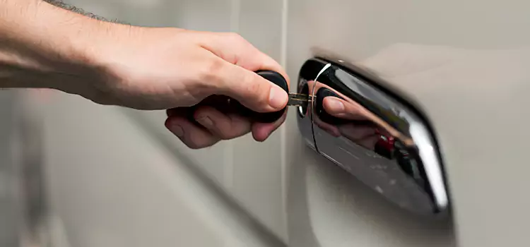 Why Choose Our Auto Locksmith Team in Solon, OH?